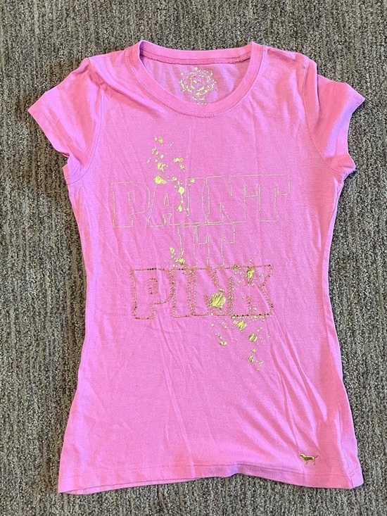 PINK Victoria's Secret Tops - 2006 PINK Victoria's Secret Pink Short-Sleeve Tee with Gold Accent